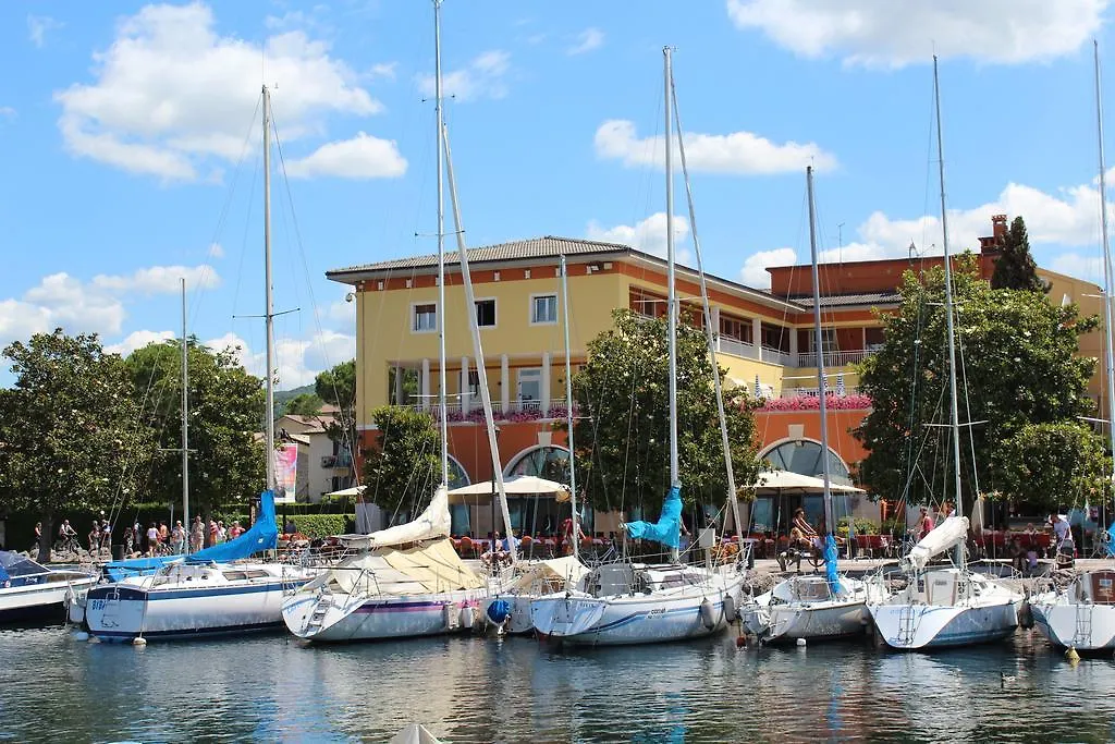 Kemping Camping Cisano - San Vito Bardolino