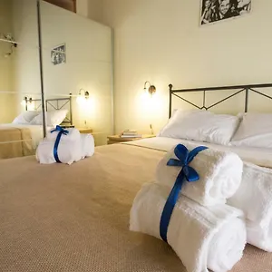 la-fontana-di-rua-catalana.hotels-amalfi.com/