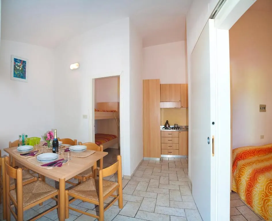**** Campsite Camping Cisano - San Vito Bardolino Italy